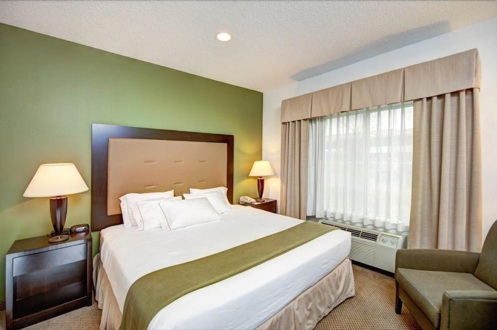 Holiday Inn Express & Suites Chicago-Deerfield Lincolnshire, An Ihg Hotel Riverwoods Dış mekan fotoğraf